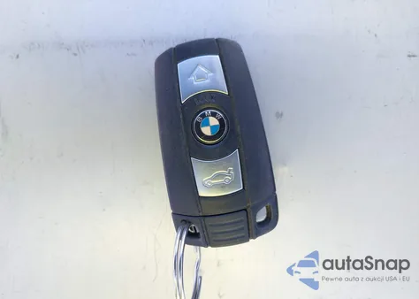 2011 BMW 128I из США, поврежденный, VIN WBAUN1C54BVH83152